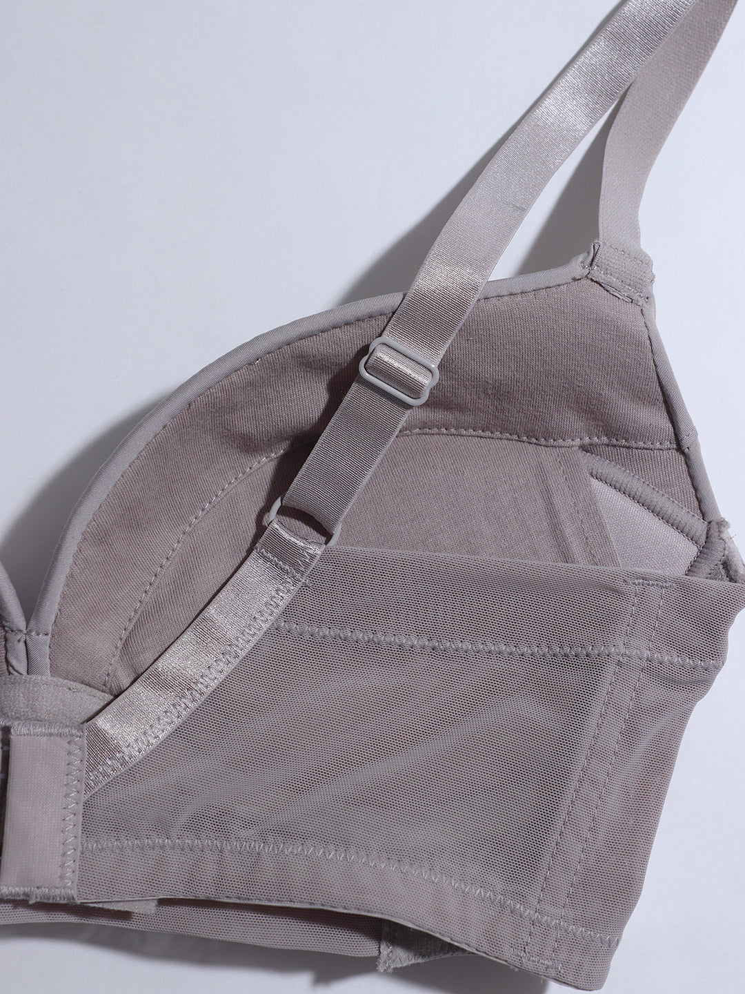 バストの左右差に寄り添う、あなた専用の新発想ブラ